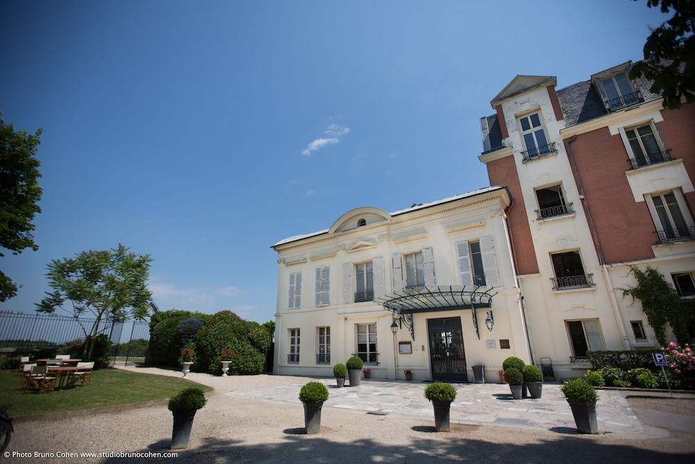 Pavillon Henri IV Hotel Restaurant Gastronomique Terrasse Saint-Germain-en-Laye Exterior foto